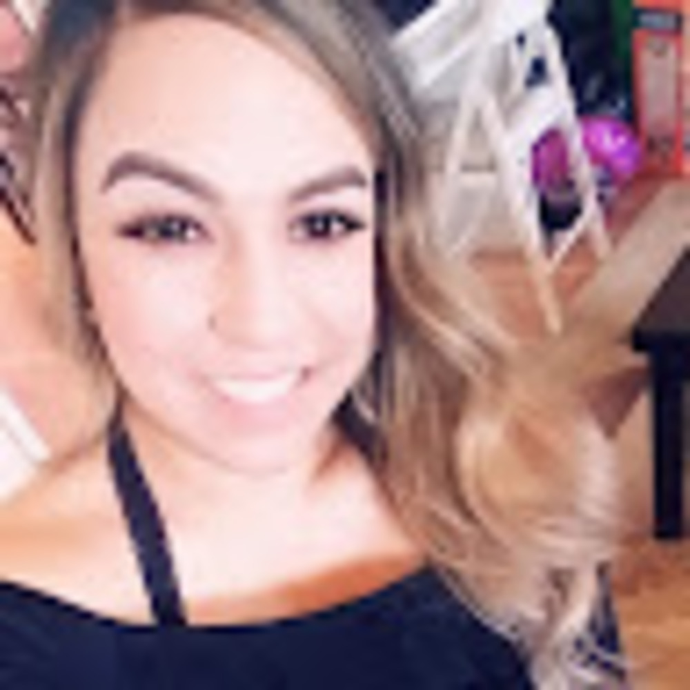 Meet your Posher, Crystal